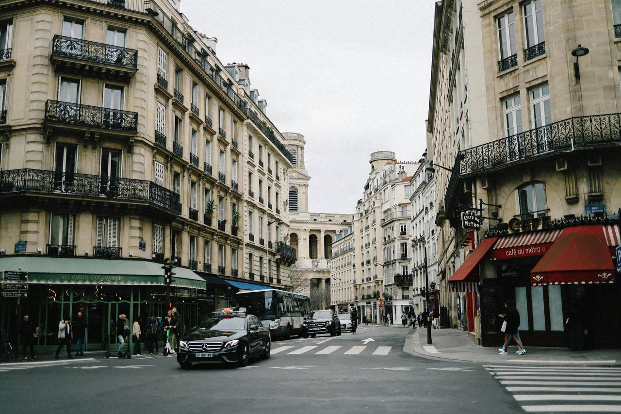 Neighborhoods in Paris